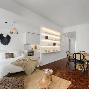Apartment Casa Boma - Design & Spacious With Balcony - Alvalade Ii, Lisbon